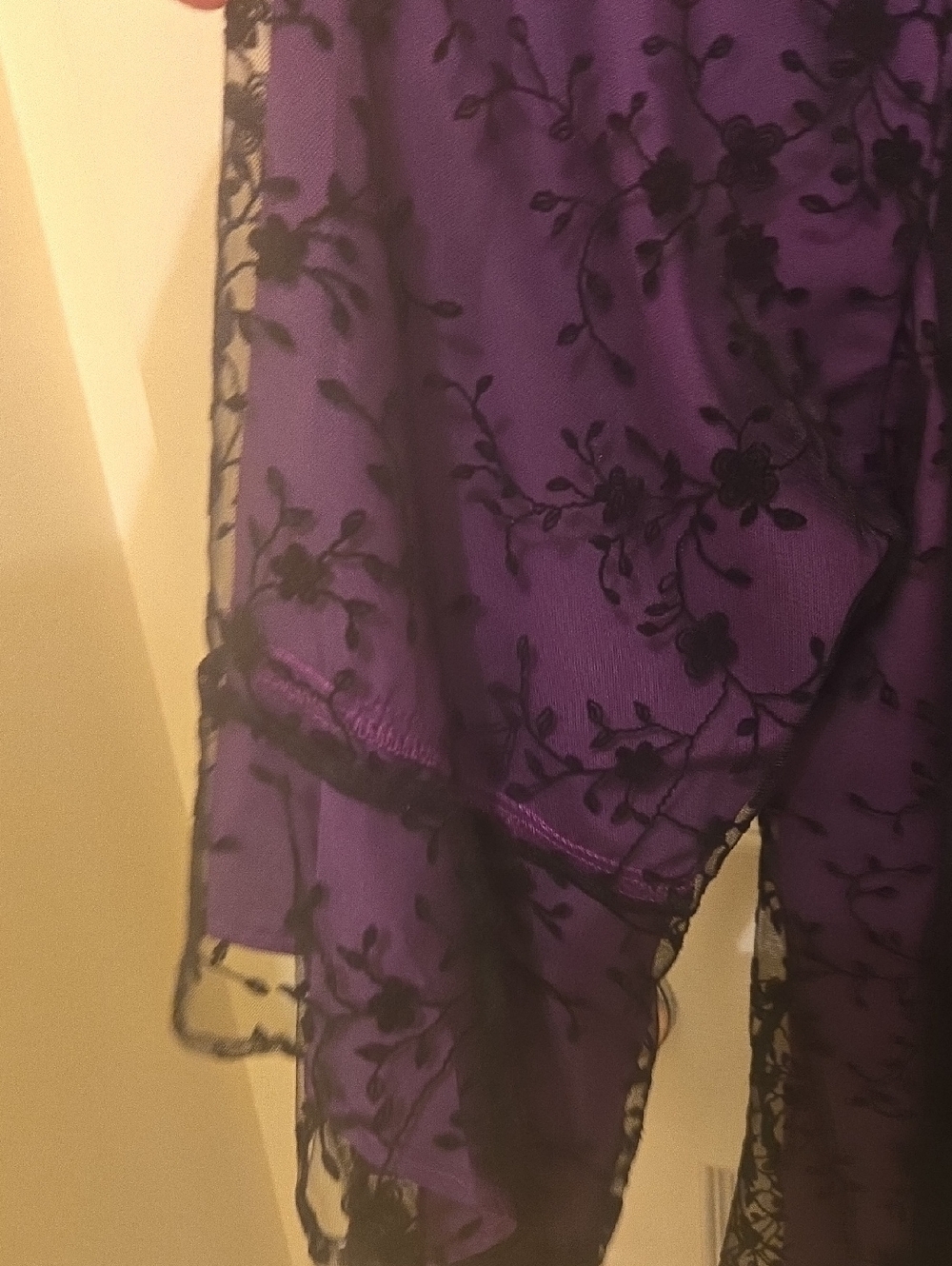 BloomChic Purple and Black Lace Overlay Women's Top, Plus Size, Sheer w/lining. - Picture 4 of 9